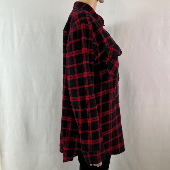 NWT beachlunchlounge Heavy Flannel Easton Shacket in Ski Patrol Plaid - Picture 4 of 11